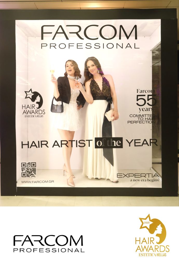 Magazine Cover booth for Farcom